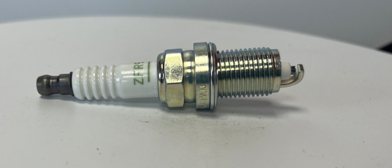 Spark Plug - Suit GX630 & GX 690