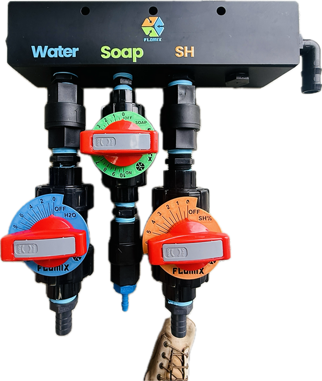FLOMIX 3/4 - 3 Port Polyethylene Chemical Manifold