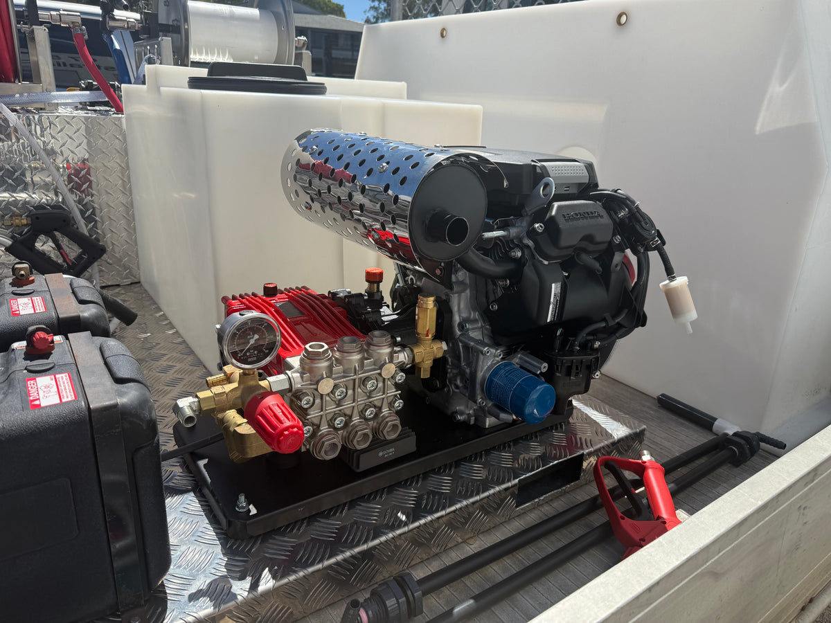 Pump/Motor 4000 PSI - Honda on VIB Plate GXI700 Udor Premium Pump